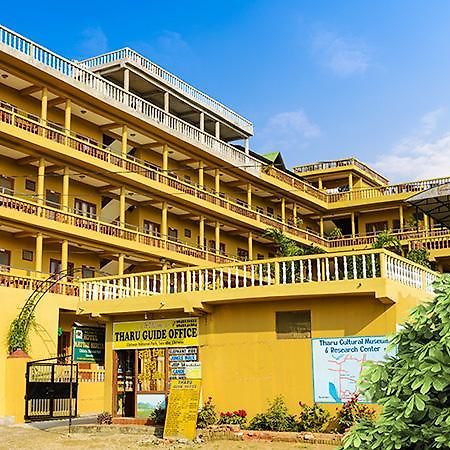 Hotel Nature Heritage Chitwan Εξωτερικό φωτογραφία